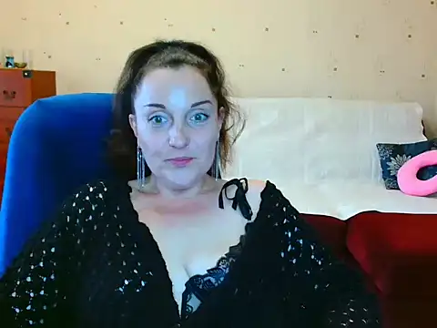 Alice3694 online show from 05-12-26, 05:26