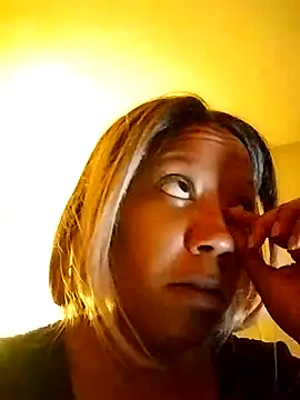 Snapshot of TickleMeKink chatting on 02-14-25, 07:38 TickleMeKink online show from 02-14-25, 07:38