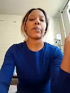 Snapshot of TickleMeKink chatting on 02-25-25, 03:38 TickleMeKink online show from 02-25-25, 03:38
