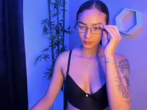ASIAM BRUNET online show from 05-04-26, 11:56