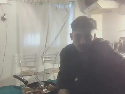 Bezzzzzerr online show from 07-04-26, 01:17