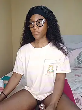 Lucy Blacksilk online show from 06-06-26, 10:09