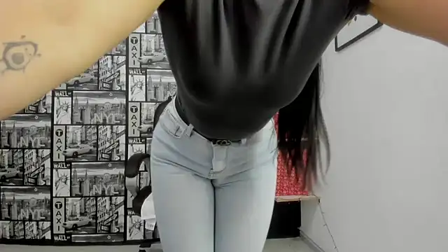 ChloeTurner  online show from 12-27-24, 12:56