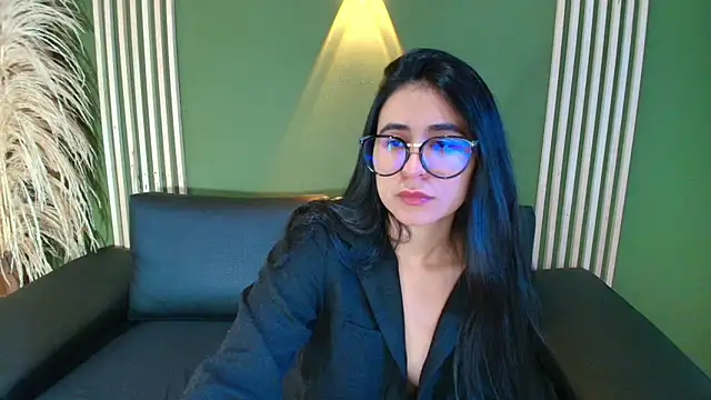 ChloeTurner  online show from 10-13-25, 03:12