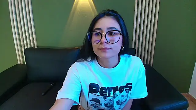 ChloeTurner  online show from 10-19-25, 03:23