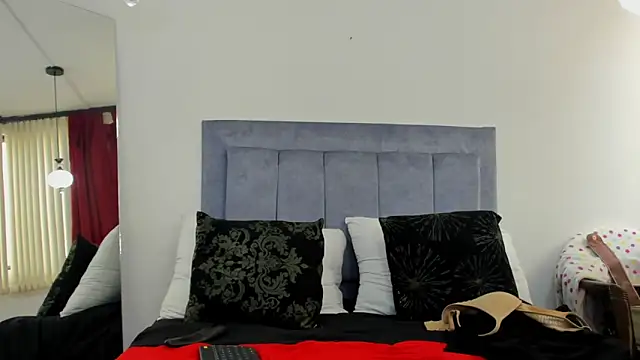 emagarcia online show from 06-19-26, 02:21