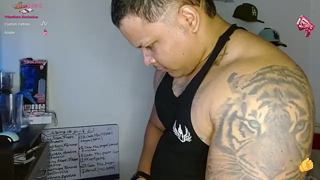 jordan black bicock  online show from 02-06-25, 11:15