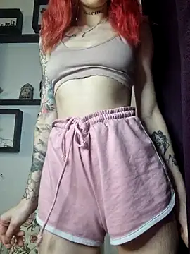 Snapshot of roxi_katty chatting on 01-11-26, 09:25 roxi katty online show from 01-11-26, 09:25