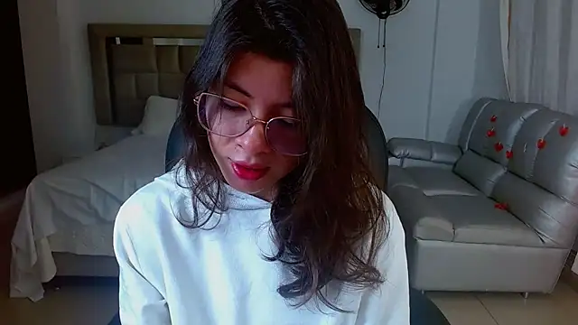 Snapshot of zoecruzz chatting on 03-24-26, 02:00 zoecruzz online show from 03-24-26, 02:00