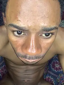 Snapshot of vergaswerrtt chatting on 10-27-25, 12:36 vergaswerrtt online show from 10-27-25, 12:36