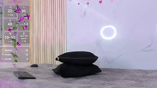 Aria montgomeri online show from 02-25-25, 04:10