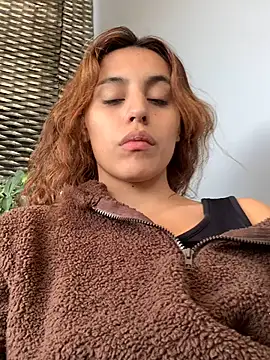 Katee Jones online show from 12-22-24, 07:31