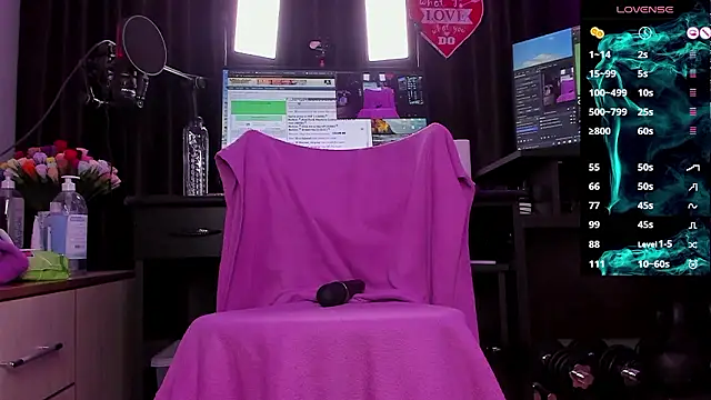 Snapshot of Raissa_sky26 chatting on 12-08-24, 02:39 Raissa sky26 online show from 12-08-24, 02:39