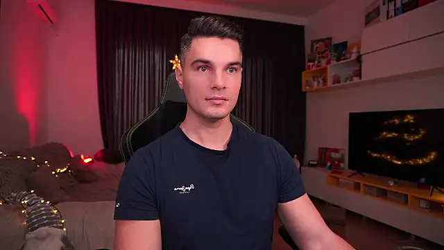 Snapshot of billypassion chatting on 12-02-24, 09:45 billypassion online show from 12-02-24, 09:45