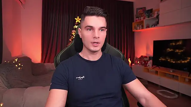 Snapshot of billypassion chatting on 12-21-24, 10:28 billypassion online show from 12-21-24, 10:28