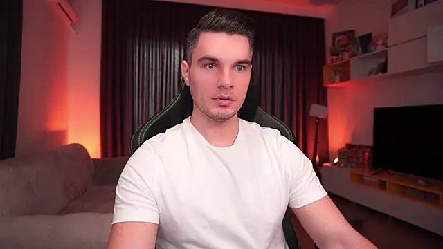 Snapshot of billypassion chatting on 01-24-25, 09:49 billypassion online show from 01-24-25, 09:49