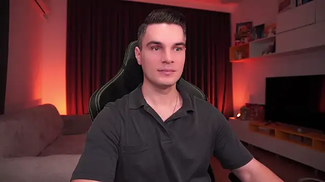 Snapshot of billypassion chatting on 01-25-25, 05:18 billypassion online show from 01-25-25, 05:18