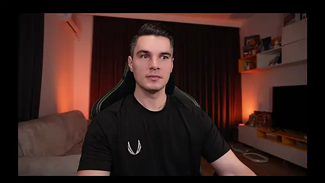 Snapshot of billypassion chatting on 01-31-25, 04:58 billypassion online show from 01-31-25, 04:58