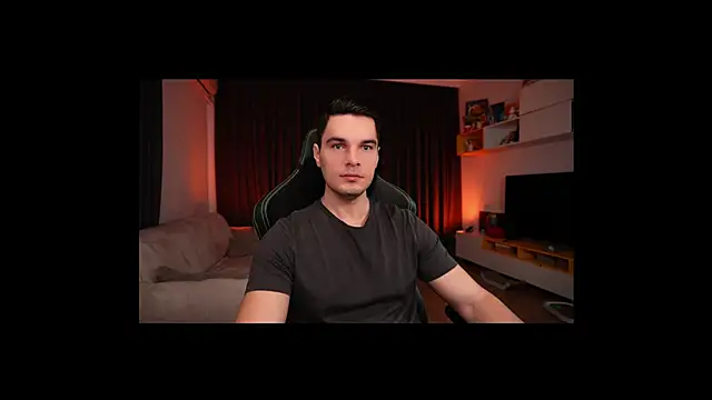 Snapshot of billypassion chatting on 02-05-25, 05:41 billypassion online show from 02-05-25, 05:41