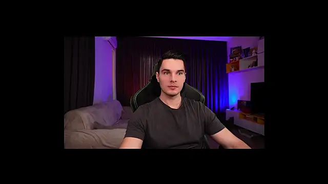 Snapshot of billypassion chatting on 02-05-25, 08:54 billypassion online show from 02-05-25, 08:54