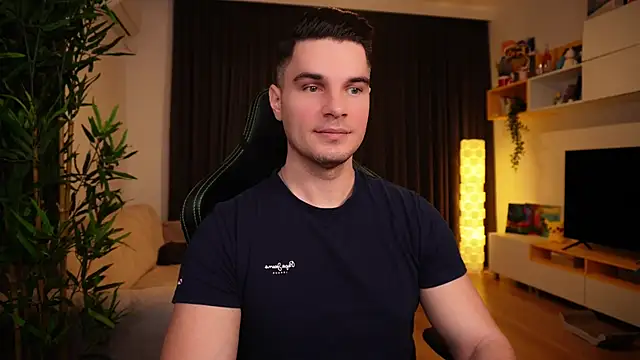 Snapshot of billypassion chatting on 02-17-25, 05:36 billypassion online show from 02-17-25, 05:36