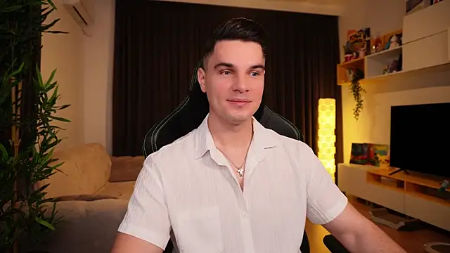 Snapshot of billypassion chatting on 02-18-25, 04:58 billypassion online show from 02-18-25, 04:58