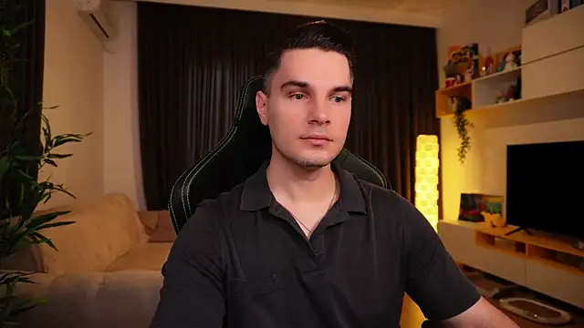 Snapshot of billypassion chatting on 02-24-25, 05:43 billypassion online show from 02-24-25, 05:43