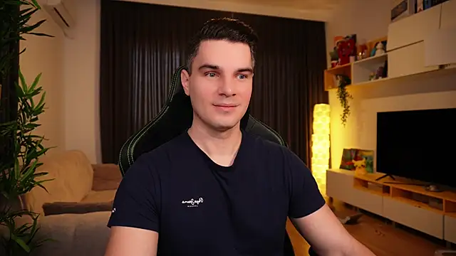 Snapshot of billypassion chatting on 03-05-25, 06:12 billypassion online show from 03-05-25, 06:12