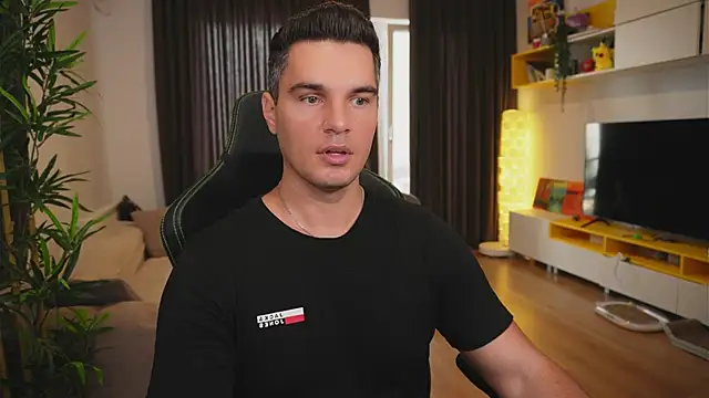 Snapshot of billypassion chatting on 09-13-25, 10:04 billypassion online show from 09-13-25, 10:04