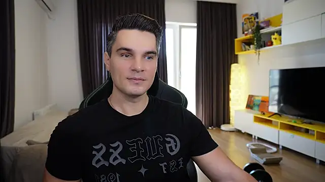 Snapshot of billypassion chatting on 09-21-25, 12:18 billypassion online show from 09-21-25, 12:18