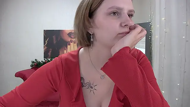 Snapshot of DianeMills chatting on 12-25-24, 04:54 DianeMills online show from 12-25-24, 04:54