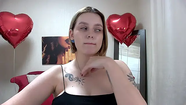 Snapshot of DianeMills chatting on 02-23-25, 09:37 DianeMills online show from 02-23-25, 09:37