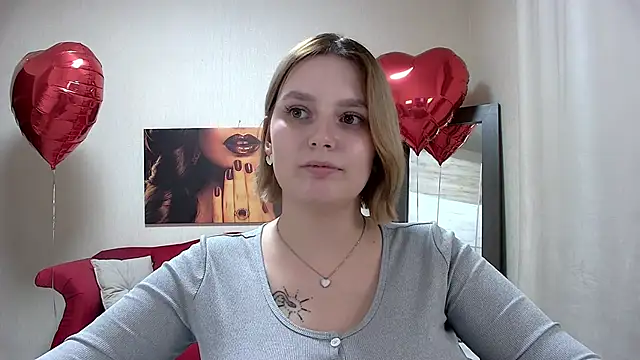 Snapshot of DianeMills chatting on 02-24-25, 12:41 DianeMills online show from 02-24-25, 12:41