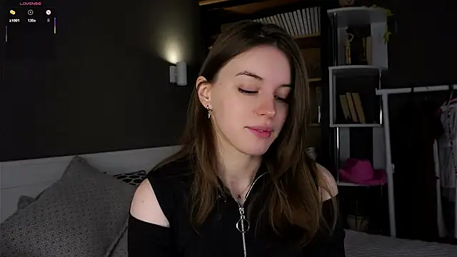 Snapshot of DarylBarks chatting on 09-30-25, 01:10 DarylBarks online show from 09-30-25, 01:10