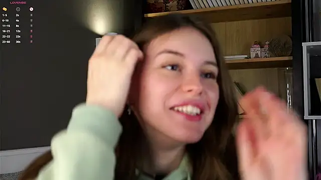 Snapshot of DarylBarks chatting on 10-01-25, 01:11 DarylBarks online show from 10-01-25, 01:11