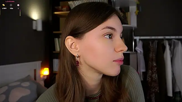 Snapshot of DarylBarks chatting on 10-19-25, 01:06 DarylBarks online show from 10-19-25, 01:06