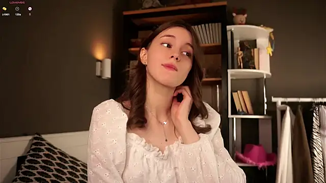 Snapshot of DarylBarks chatting on 11-05-25, 01:16 DarylBarks online show from 11-05-25, 01:16