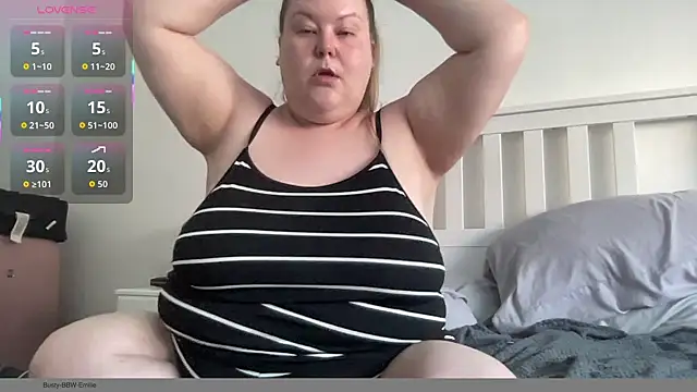 Snapshot of Busty-BBW-Emilie chatting on 09-18-25, 03:25 Busty-BBW-Emilie online show from 09-18-25, 03:25