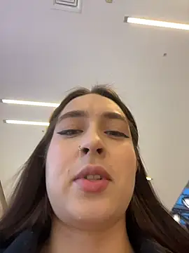 Holly Play online show from 12-20-25, 12:12