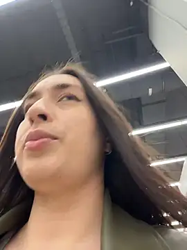 Holly Play online show from 03-16-26, 11:58