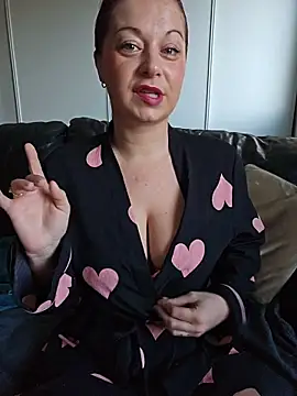 Snapshot of Chaudesquirt chatting on 03-10-26, 07:13 Chaudesquirt online show from 03-10-26, 07:13