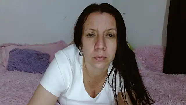 Snapshot of milfevha chatting on 12-10-24, 01:43 milfevha online show from 12-10-24, 01:43