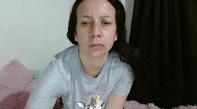 Snapshot of milfevha chatting on 01-09-25, 03:26 milfevha online show from 01-09-25, 03:26