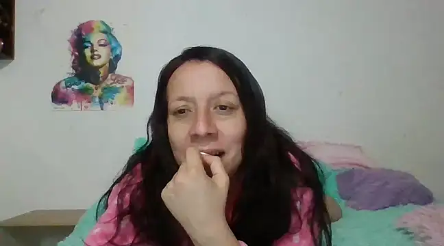 Snapshot of milfevha chatting on 01-29-25, 11:46 milfevha online show from 01-29-25, 11:46