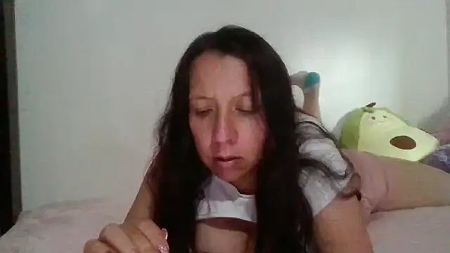 Snapshot of milfevha chatting on 03-13-25, 06:56 milfevha online show from 03-13-25, 06:56