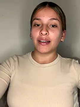 Cora sarah online show from 09-11-25, 12:11