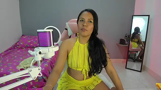 nicol jone1 online show from 01-23-25, 03:05