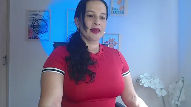 lucy diiaz online show from 01-31-25, 06:47
