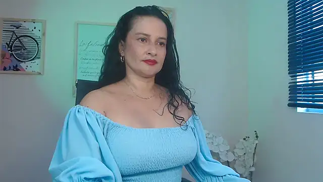 lucy diiaz online show from 03-13-25, 03:28