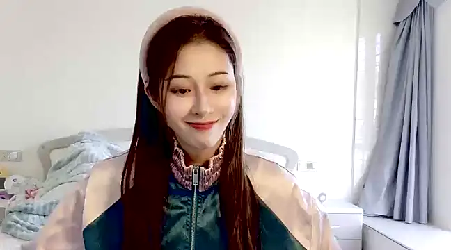 LaLaLiang online show from 12-20-24, 05:36